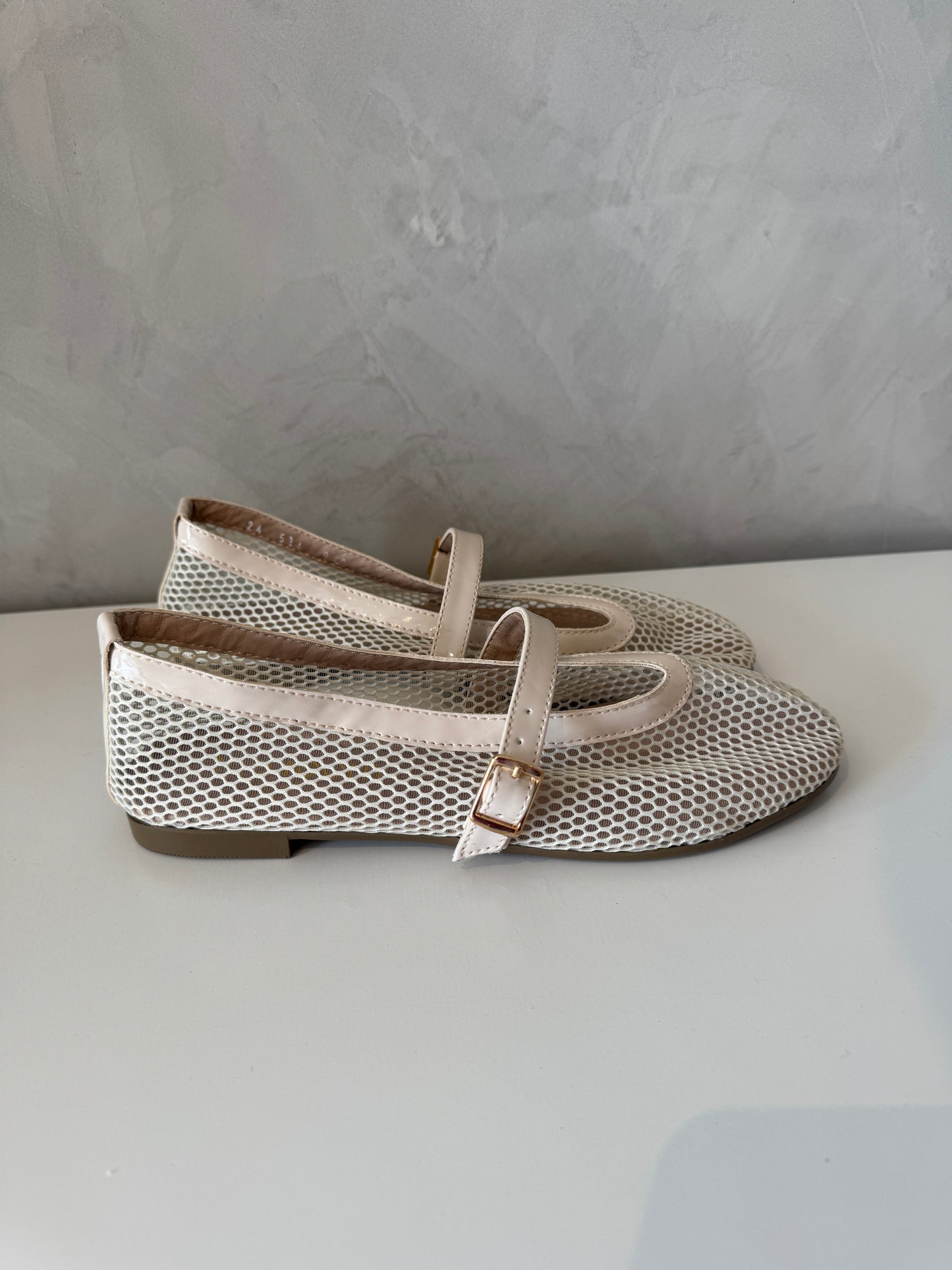 Zapatos ovalo beige