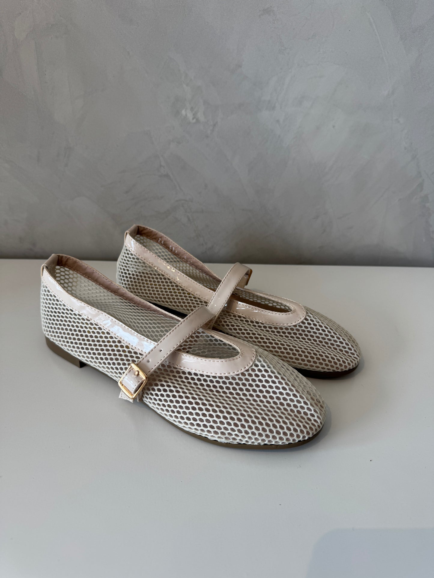 Zapatos ovalo beige