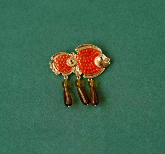 Pin peces