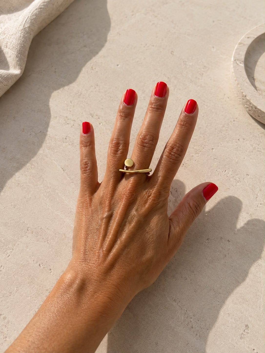 Anillo minimalista