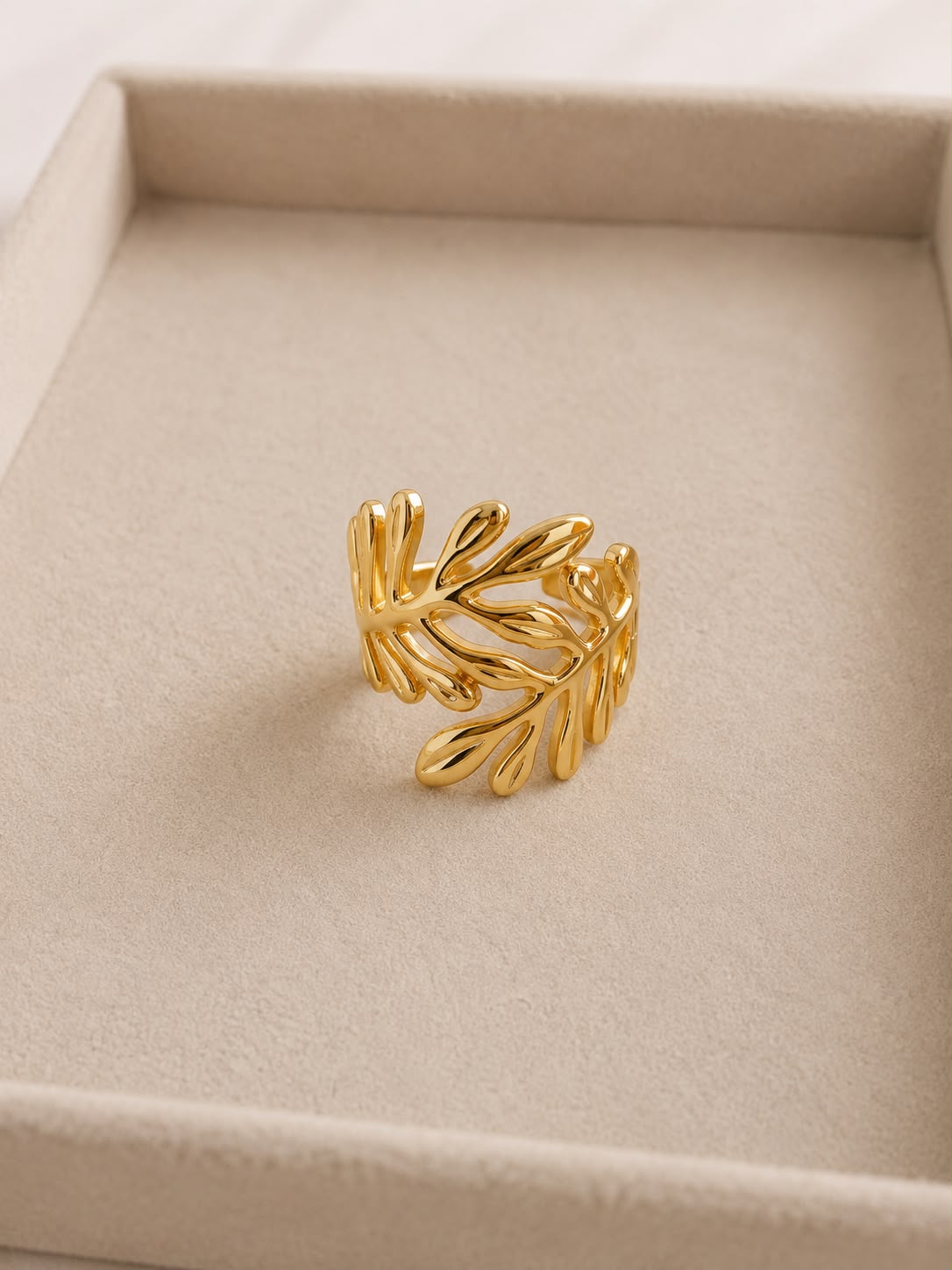 Anillo hoja de laurel