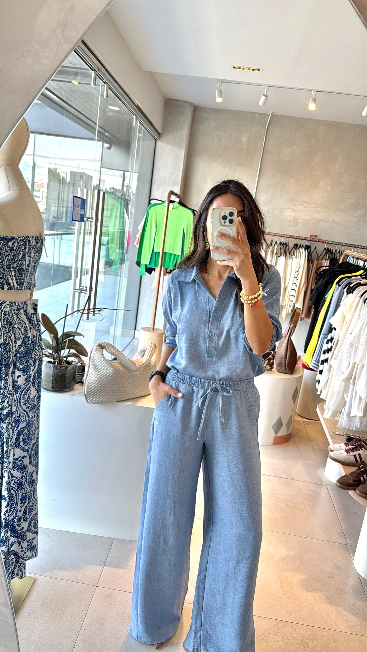 Set azul camisa y pantalón