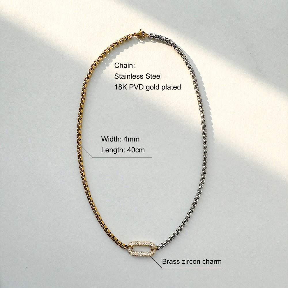 Cadena dorada con plata