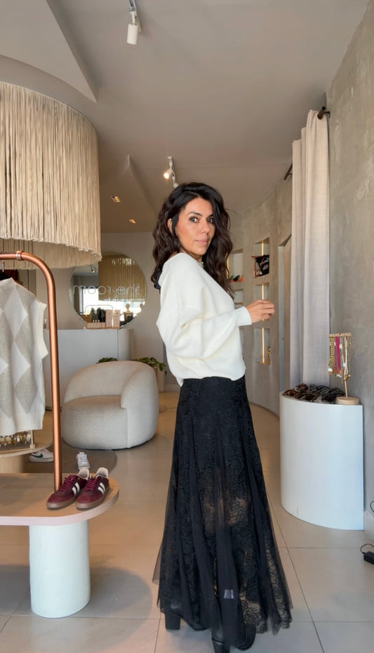 Falda encaje negro