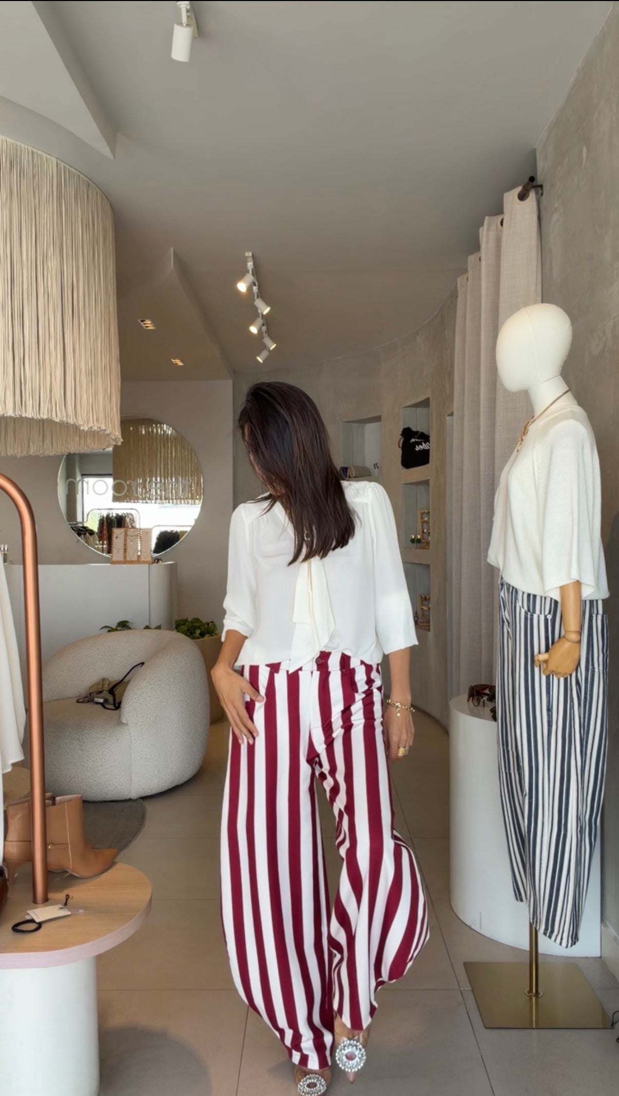 Pantalón vino rayado