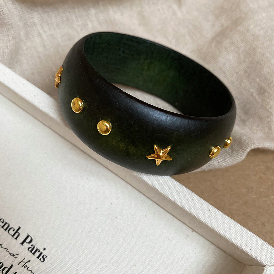 Pulsera negra estrellas