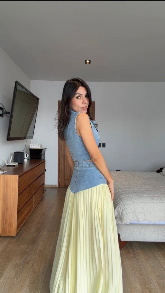 Set amarillo con denim