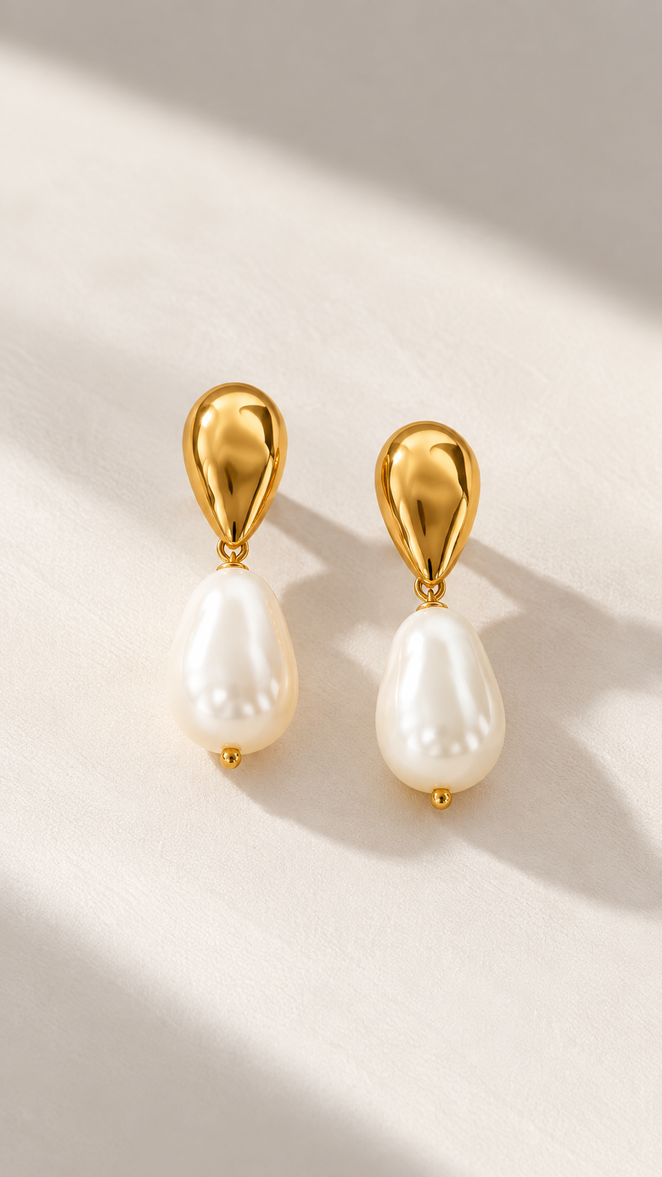Aretes piedra gota blanca