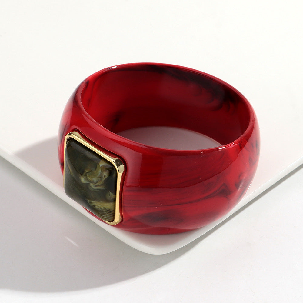 Brazalete con piedra